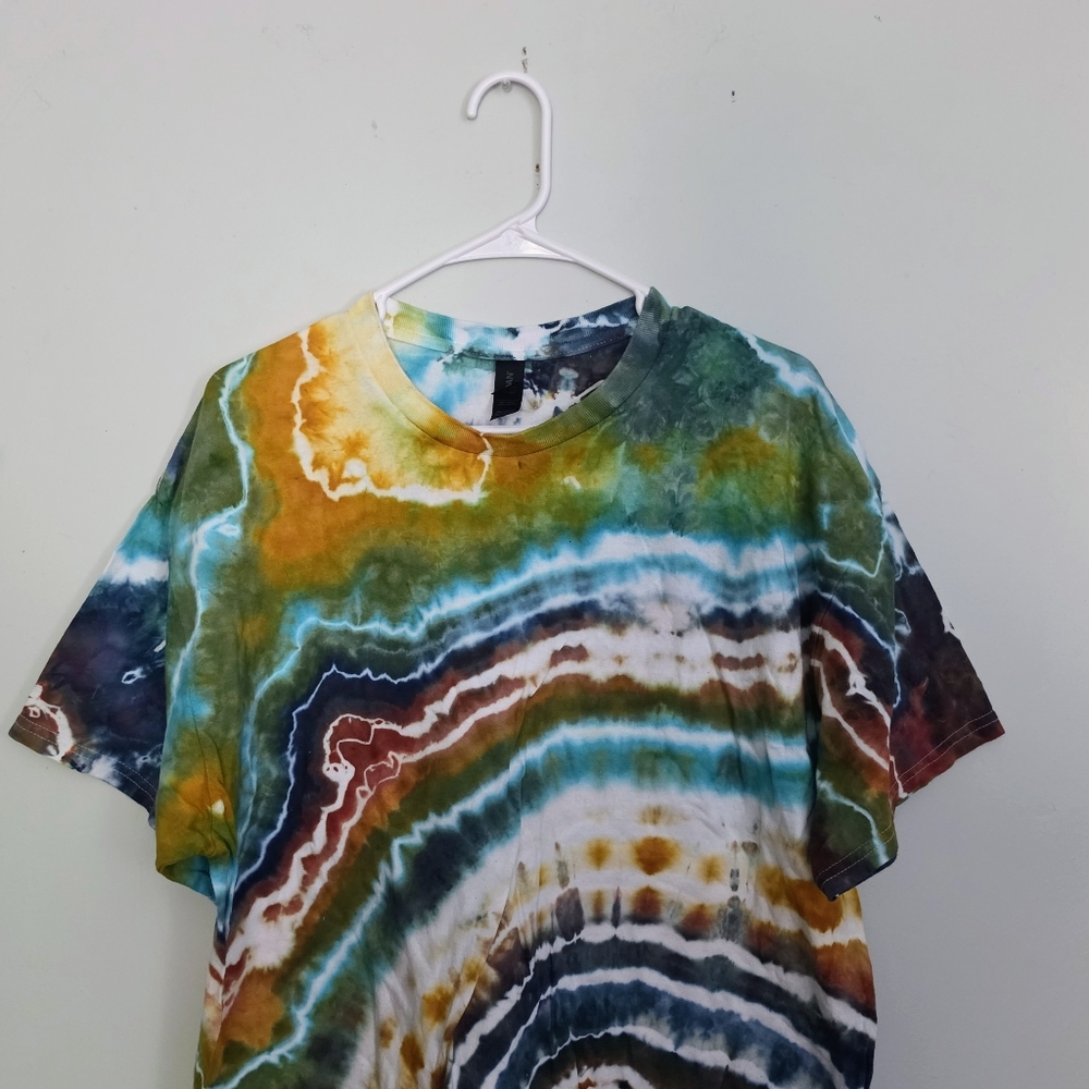 Unisex Hand-Dyed Tie-Dye Short Sleeve T-Shirt - Picture 2 of 6